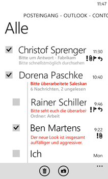 E-Mails in einem E-Mail-Konto mit zum Verschieben oder Löschen markierten E-Mails